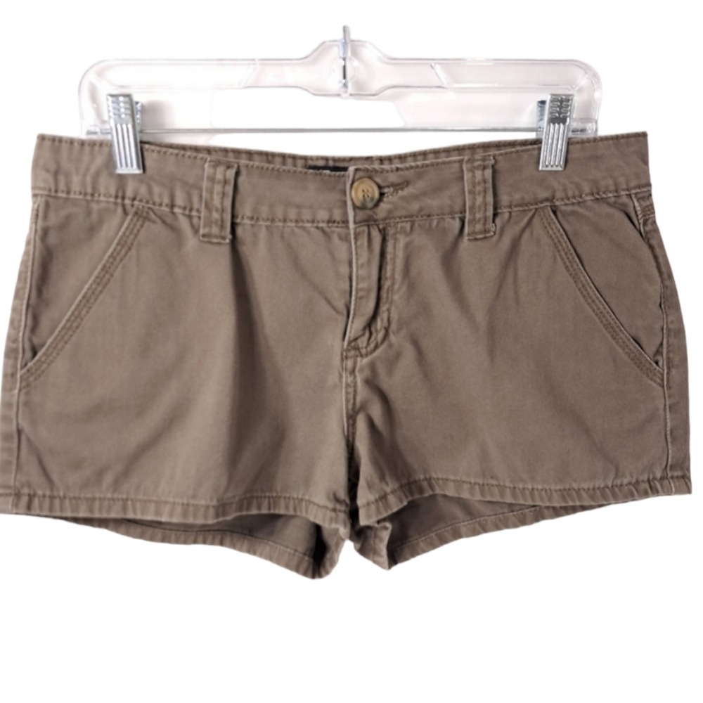 Forever 21‎ Women's Olive Green Shorts Size 30